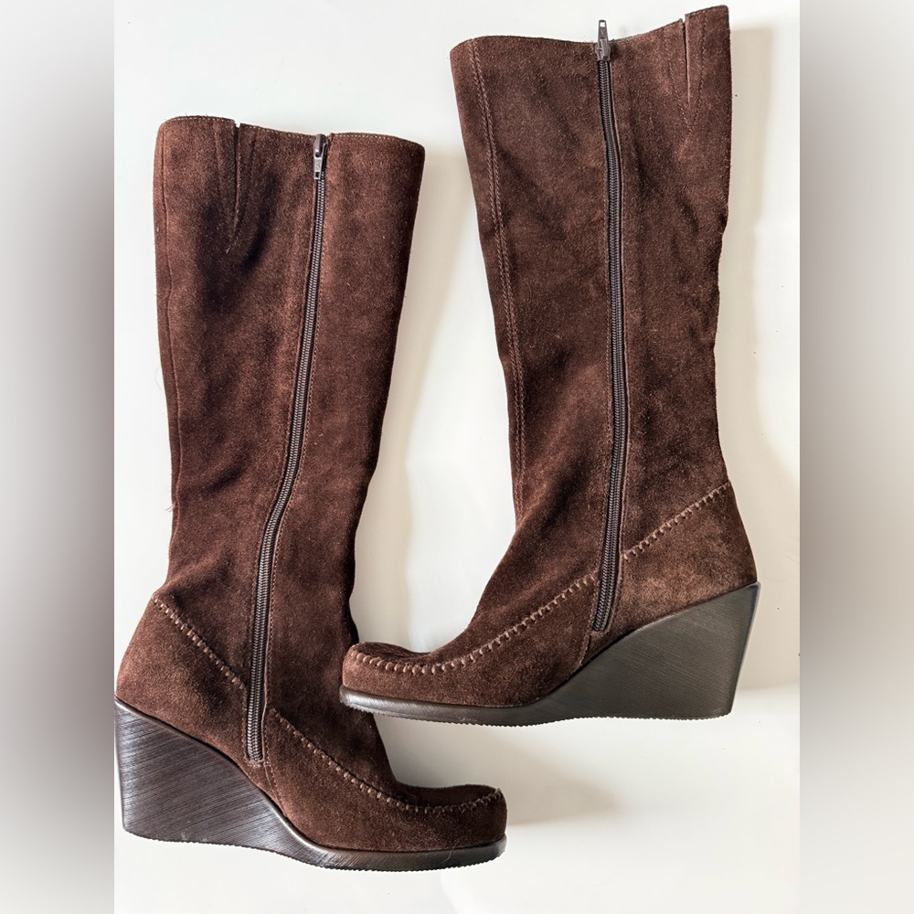 AEROSOLES Brown Suede Wedge Boots